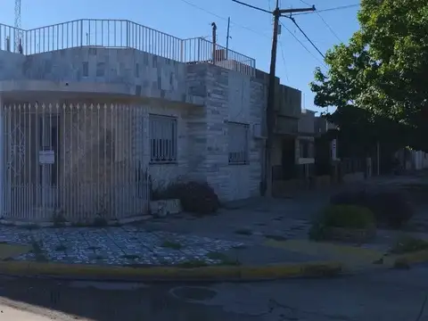 CASA EN VENTA EN ARROYO SECO CON TERRAZA