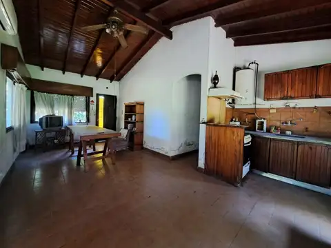 Casa 4 ambientes con 1 baño