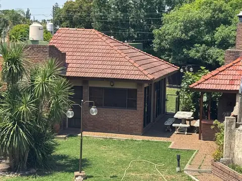 VENTA DE LOTE CON QUINCHO - VARELA CENTRO