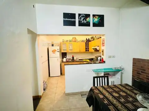Casa 3 ambientes con 1 baño