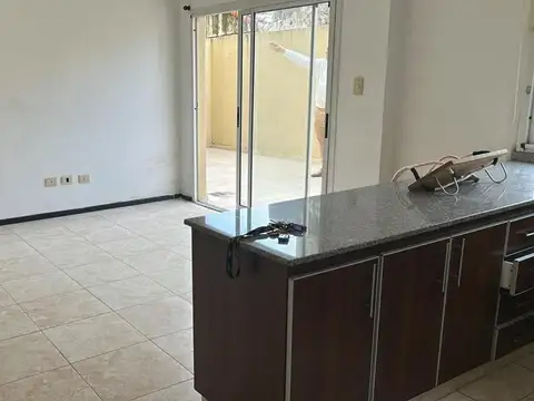 Departamento en Alquiler en Pilar, $ 550.000