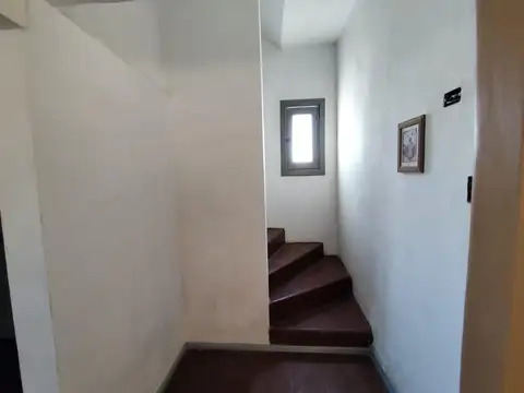 Depto Tipo Casa en Venta 40 años