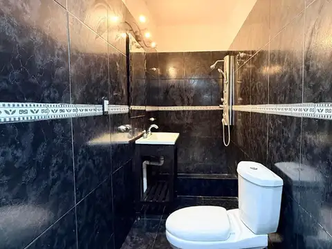 Depto Tipo Casa 4 ambientes con 2 baños