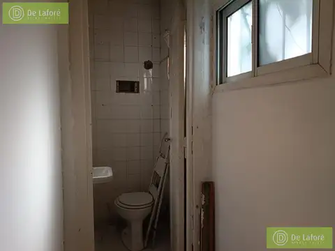 Oficina 4 ambientes con 2 baños