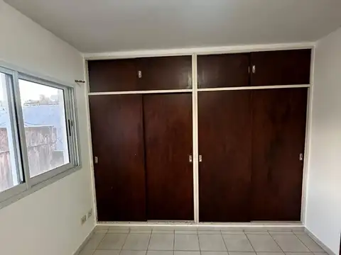 Departamento en Alquiler en Republica De La Sexta, $ 450.000