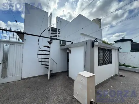 Casa en Alquiler en Hurlingham, $ 1.000.000