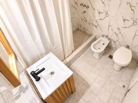 Casa 3 ambientes con 1 baño