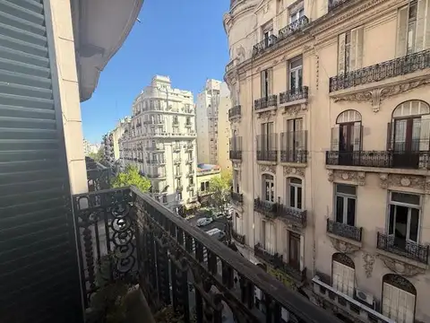 Departamento 4 ambientes con 3 baños