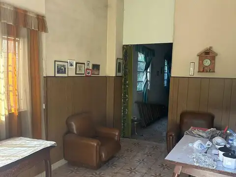 Casa 4 ambientes con 1 baño