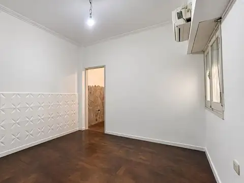 CASA DOS DORMITORIOS CON COCHERA