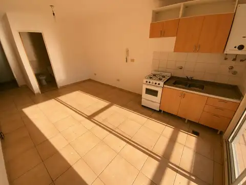 Departamento en Alquiler en Luis Agote, $ 280.000