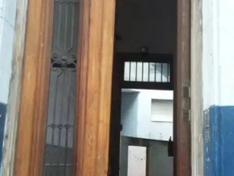 PH 1 y Entrepiso (2 Amb) Patio S/exp