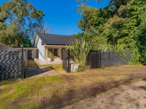 VENTA CASA 3 AMBIENTES CON PILETA BOSQUE PERALTA RAMOS