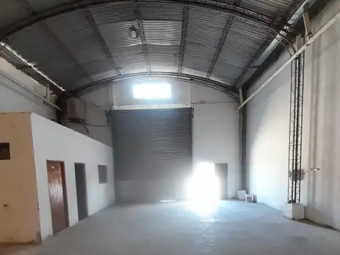 ALQUILER GALPON 300M2.