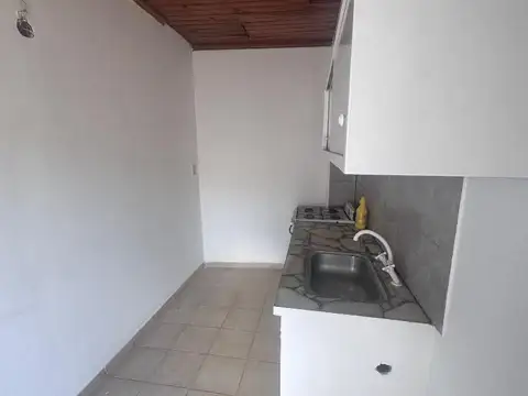 Departamento en Alquiler en Villa Santos Tesei, $ 350.000