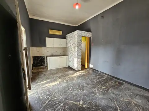 Necochea  805 esquina  lujan llavallol