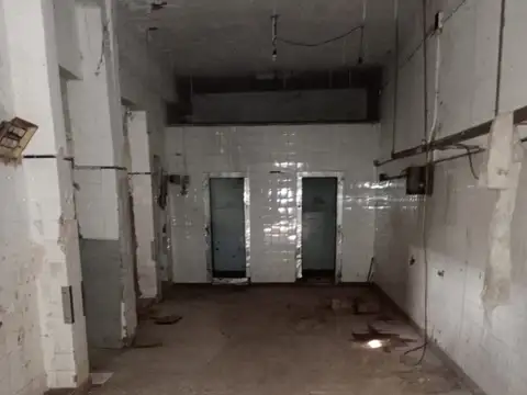 Galpon en Alquiler en Quilmes, USD 850.000