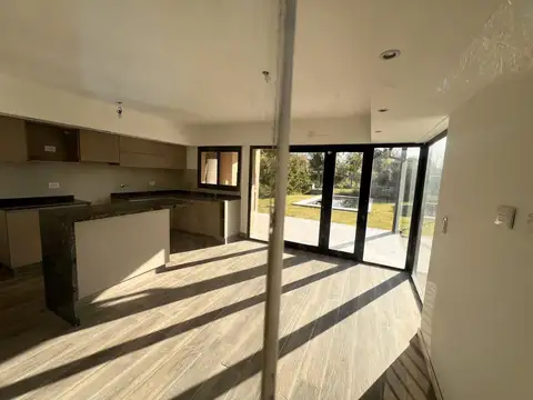 Casa en Venta al Este