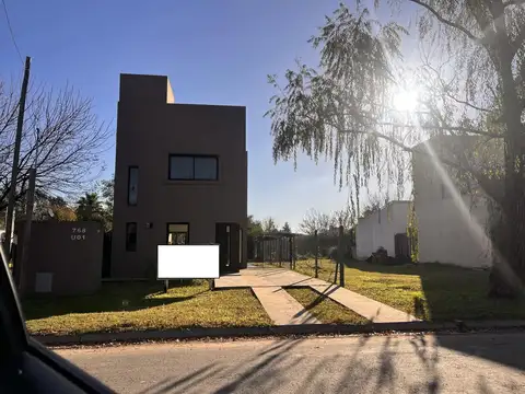 Casa en Venta en Roldan, USD 135.000