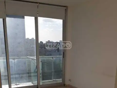 Departamento en Venta en Vicente Lopez Vias / Maipu, USD 261.000