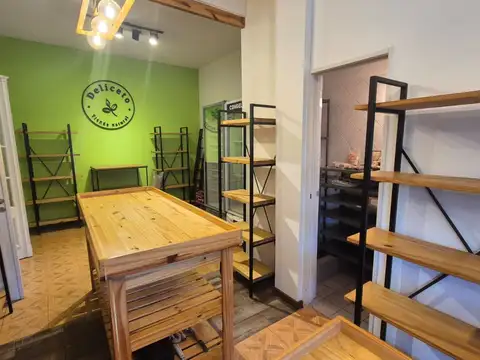 ALQUILER  LOCAL  EN VILLA ORTUZAR. IMPECABLE ESTADO