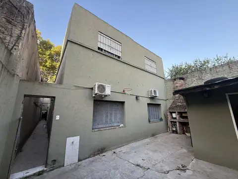 PH 7 Ambientes con Patio y Terraza propia - Villa Santa Rita