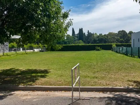 Lote en Country Barrancas de Iraola – Gutiérrez, Berazategui