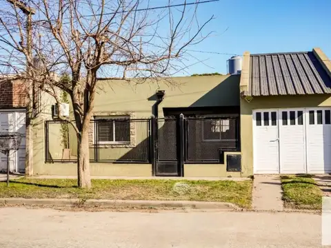 Casa en venta - 3 Dormitorios 2 Baños - Balcarce