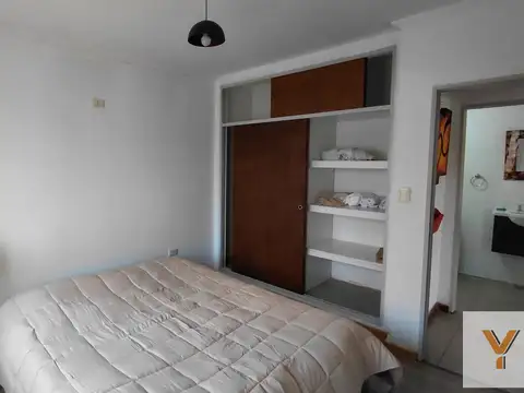 Depto Tipo Casa 2 ambientes con 1 baño