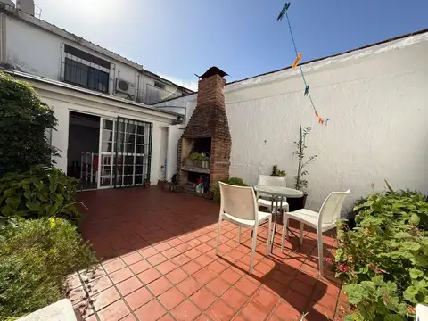 Depto Tipo Casa en Venta con 1 cocheras