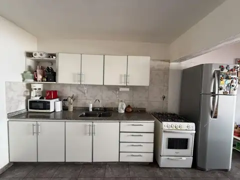 Depto Tipo Casa 4 ambientes con 1 baño