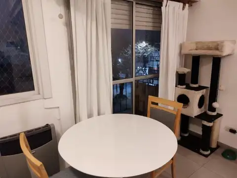 Las Heras 100, Piso 2