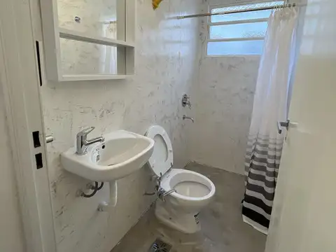 Depto Tipo Casa en Alquiler en Pichincha, $ 350.000