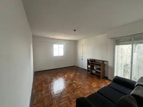 Venta de departamento 2 ambientes, Villa Pueyrredón.