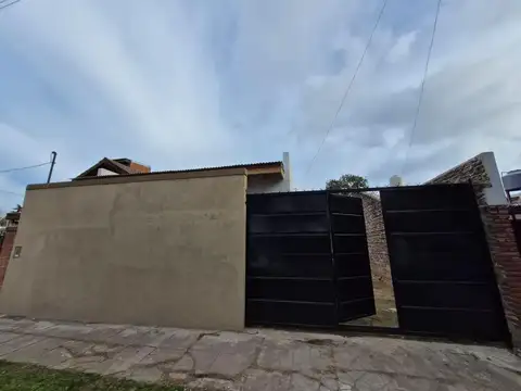 Casa en venta, José C. Paz - ¡Apta para crédito hipotecario!