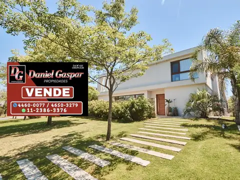 VENTA – IMPERDIBLE – CASA DE 10 AMBIENTES EN NORDELTA – EL GOLF