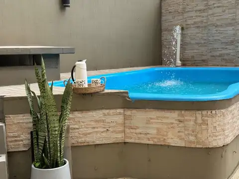 Venta dpto 4 amb. con Piscina propia y parrilla