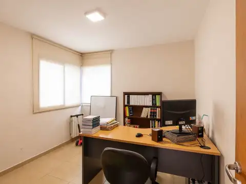 VENTA CASA EN "EL VIEJO ALGARROBO" 4 DORMITORIOS