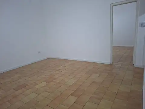 Avenida La Plata 600, Piso PB