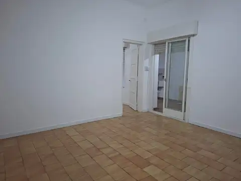 Avenida La Plata 600, Piso PB