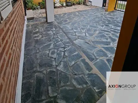 Casa 4 ambientes con 1 baño