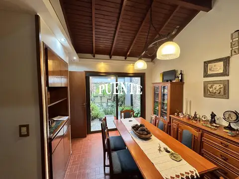 Casa 6 ambientes con 3 baños