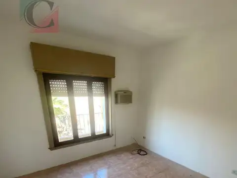 Depto Tipo Casa 4 ambientes con 2 baños