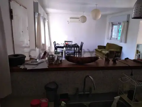 Casa 2 ambientes con 1 baño