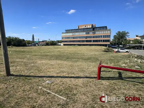 Valentin Gomez 100