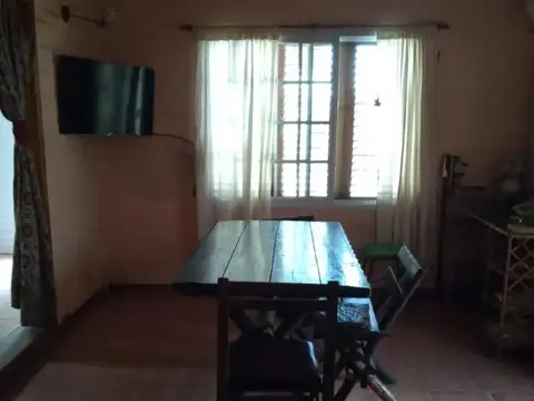 Casa 6 ambientes con 3 baños