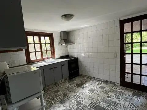 Casa 5 ambientes con 3 baños