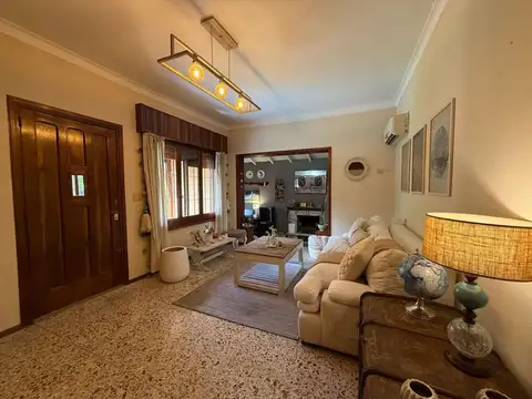 VENTA CASA 5 AMB COCH- JARDIN  APTO CRED CASTELAR