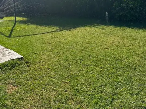 Casa con piscina en Barrio La Florida