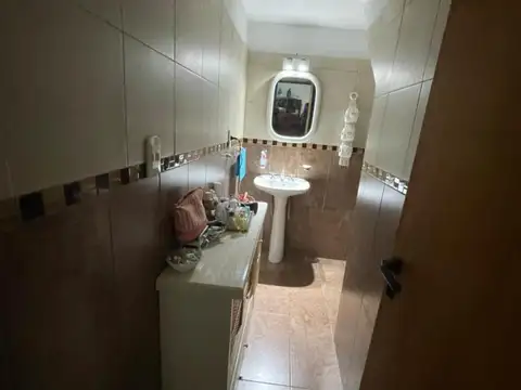 Casa 3 ambientes con 2 baños
